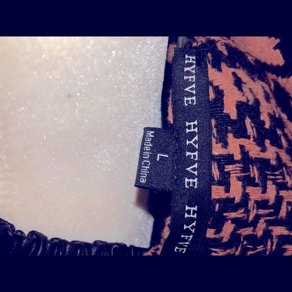 HYFVE brn/blk Bomber jacket w/pockets front lines. Can be worn semi or casual. - Picture 4 of 7